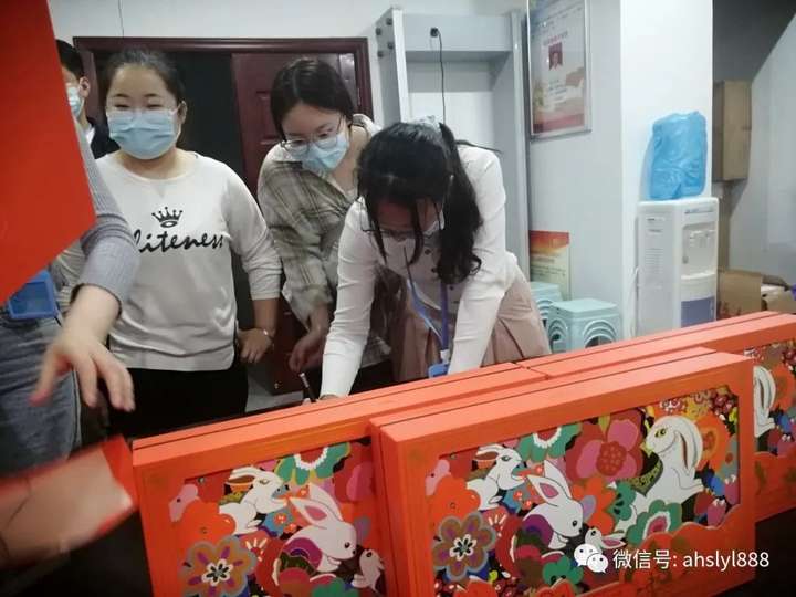 深藍醫(yī)療中(zhōng)秋福利大派送