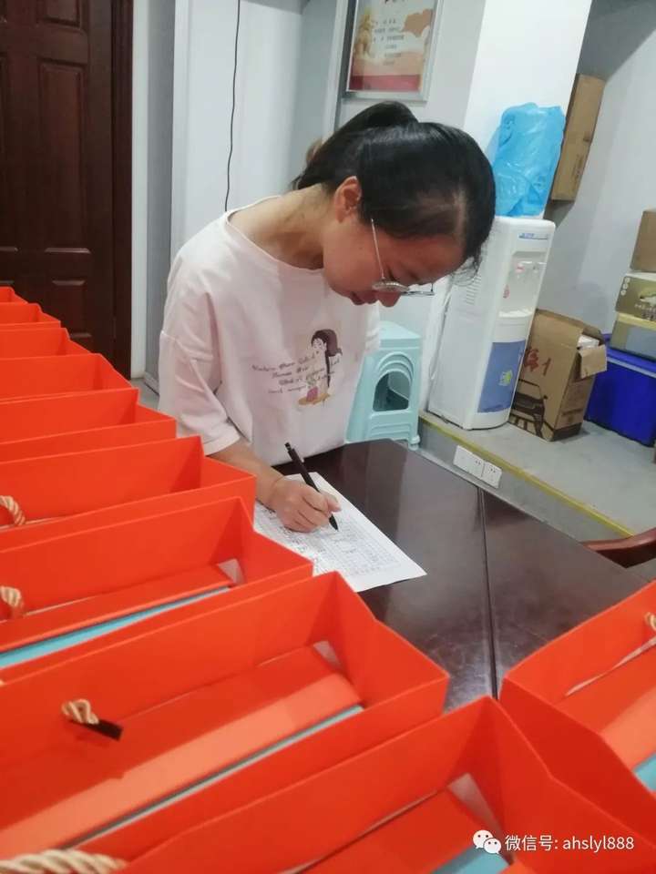 深藍醫(yī)療中(zhōng)秋福利大派送